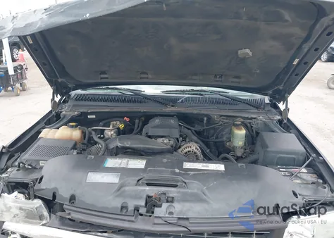 2000 Chevrolet Silverado C1500 z USA, uszkodzony, nr VIN 2GCEC19T0Y1368923